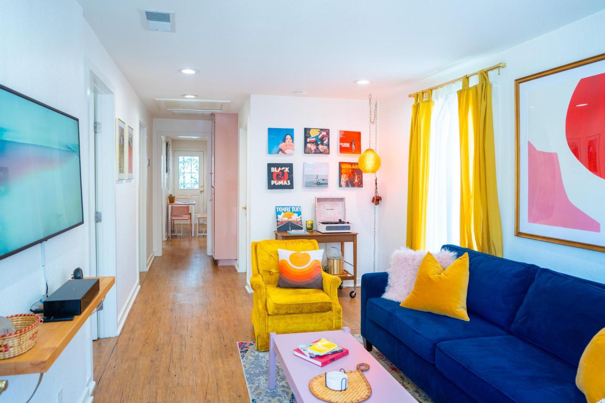 Stylish, Artsy Bungalow Central Eastside Austin Exterior foto